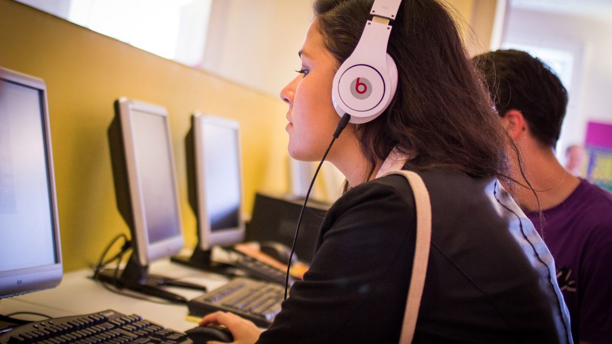 How to Use Media to Improve Your German Language Skills 6 IGL Images